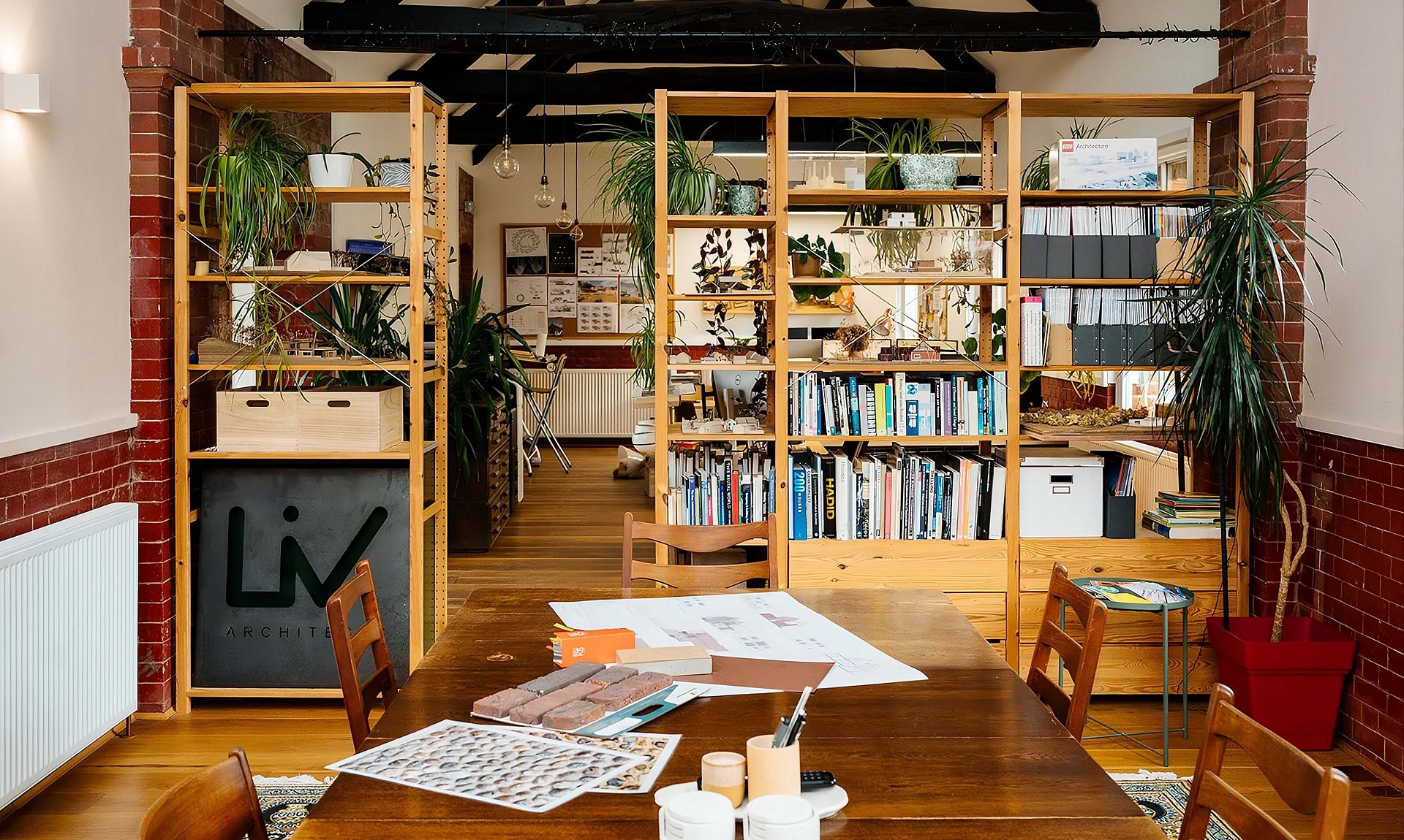 At Liv Architects, we understand that undertaking a construction project, whether a small extension or a large scale development, can be a complex and often daunting experience, particularly for first time clients. 